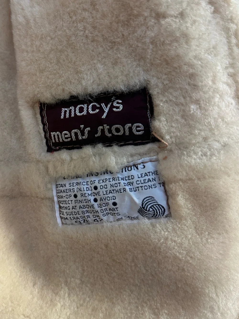 Sawyer Of Napa Macys Men’s Store Taupe Suede Coat with Cream Fur Lining Size 42